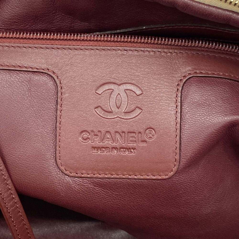CHANEL Gold Leather Tote Bag - Picture 5 of 9